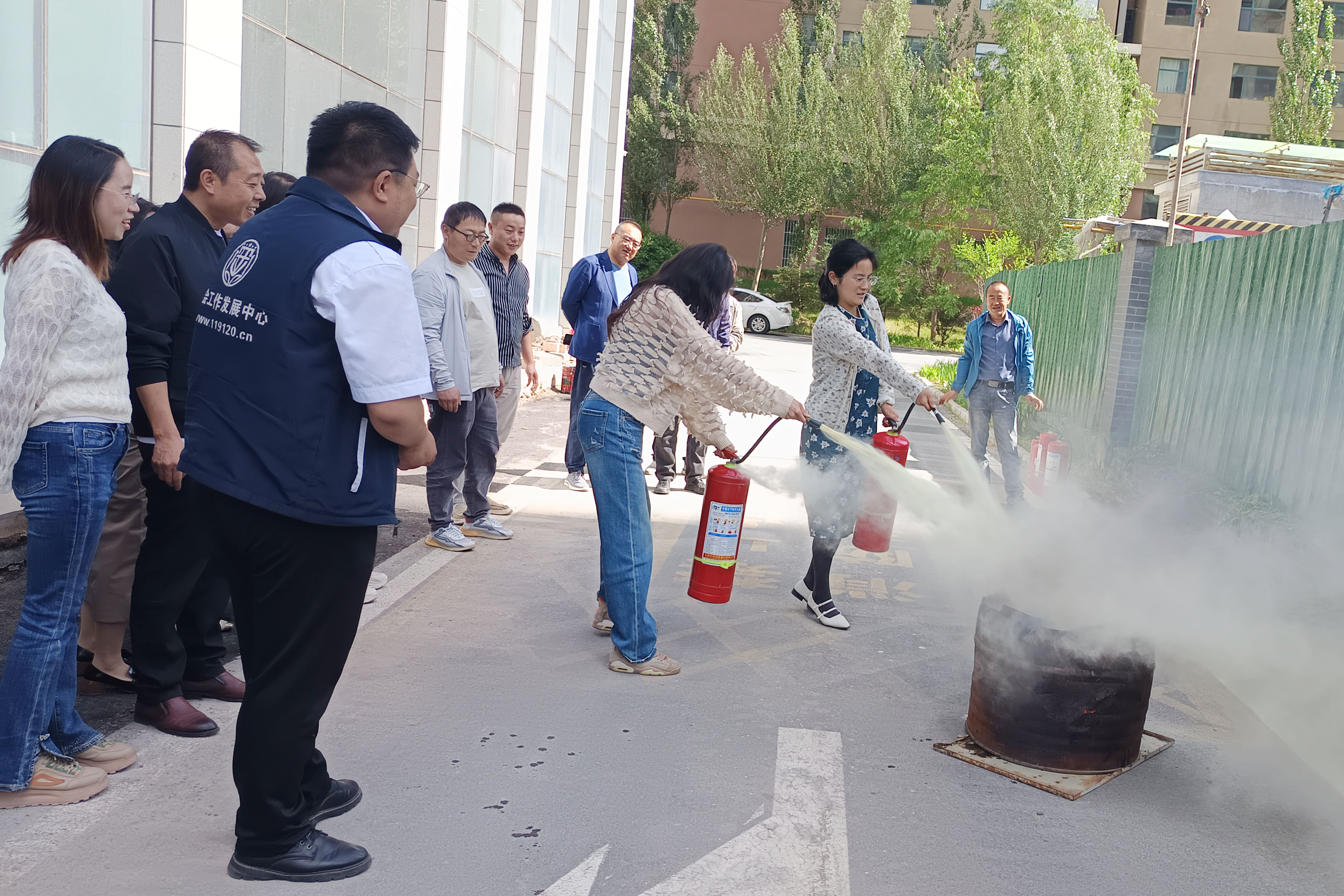 1730861365185080.jpg 集團消防演練1.jpg